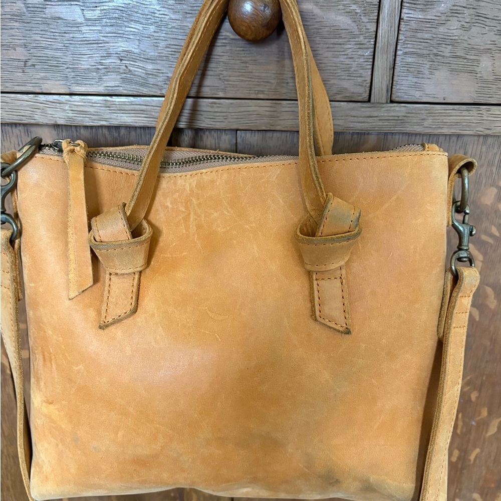 ABLE Rachel #43 tan leather shoulder bag signature handles and detachable strap